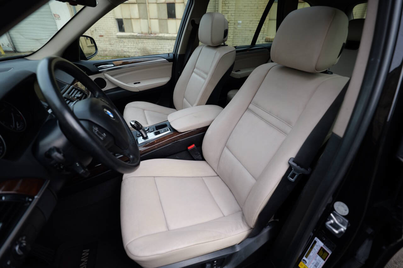 Used 2011 BMW X5 xDrive35i AWD/4WD image 37