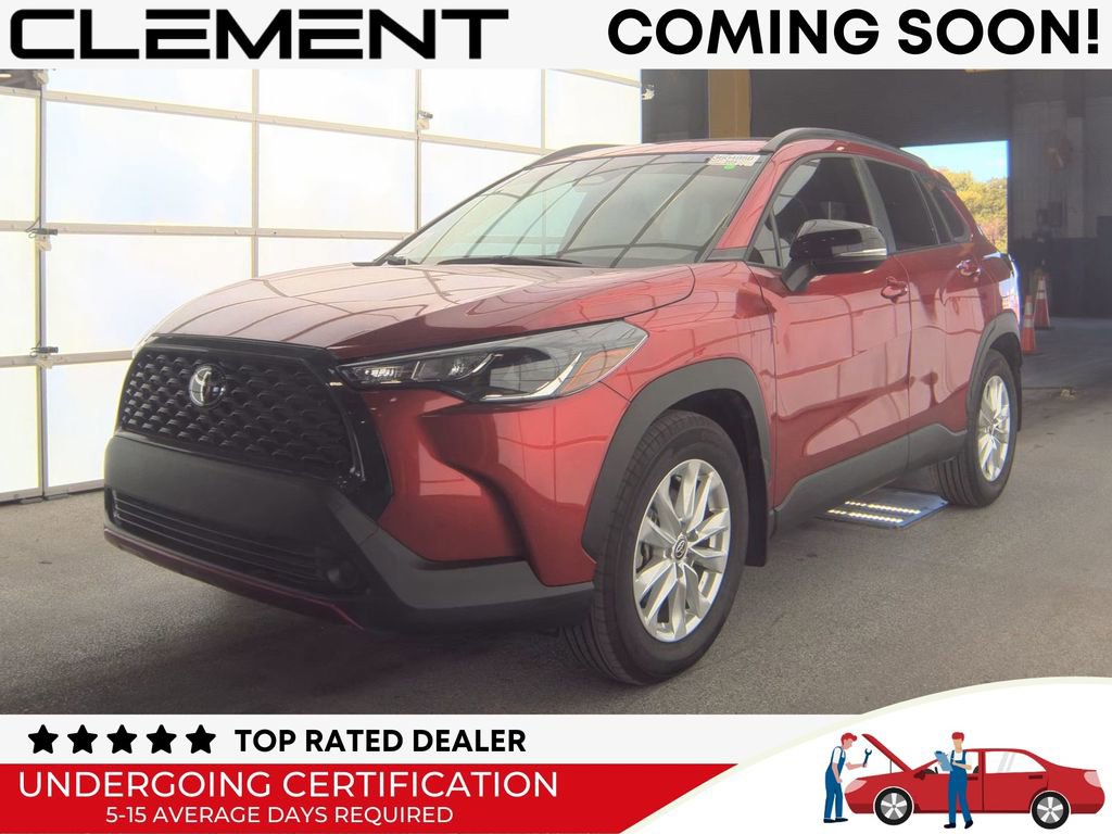 Used 2025 Toyota Corolla Cross LE w/ Moonroof Package FWD image 1