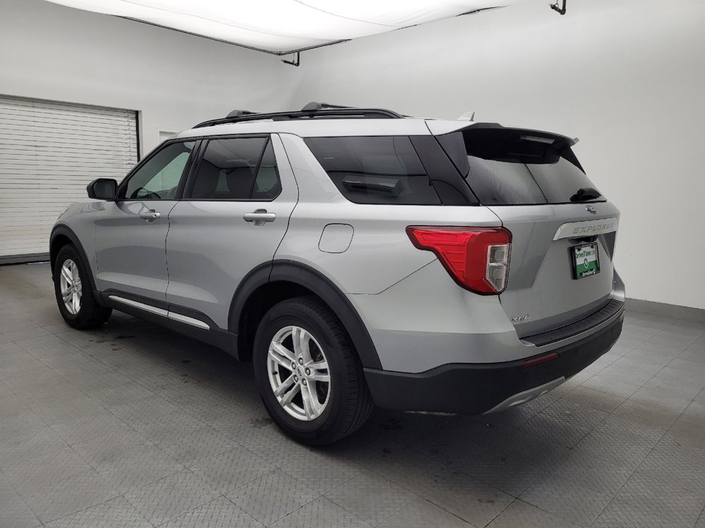 Used 2020 Ford Explorer XLT w/ Equipment Group 202A AWD/4WD image 5