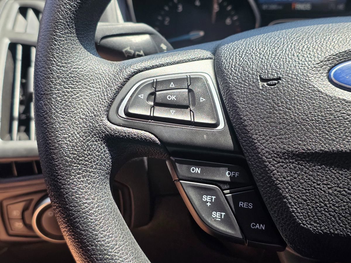 Used 2016 Ford Focus SE FWD image 20