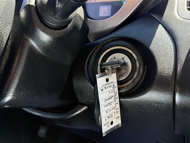 Used 2005 Nissan Murano SL FWD image 13