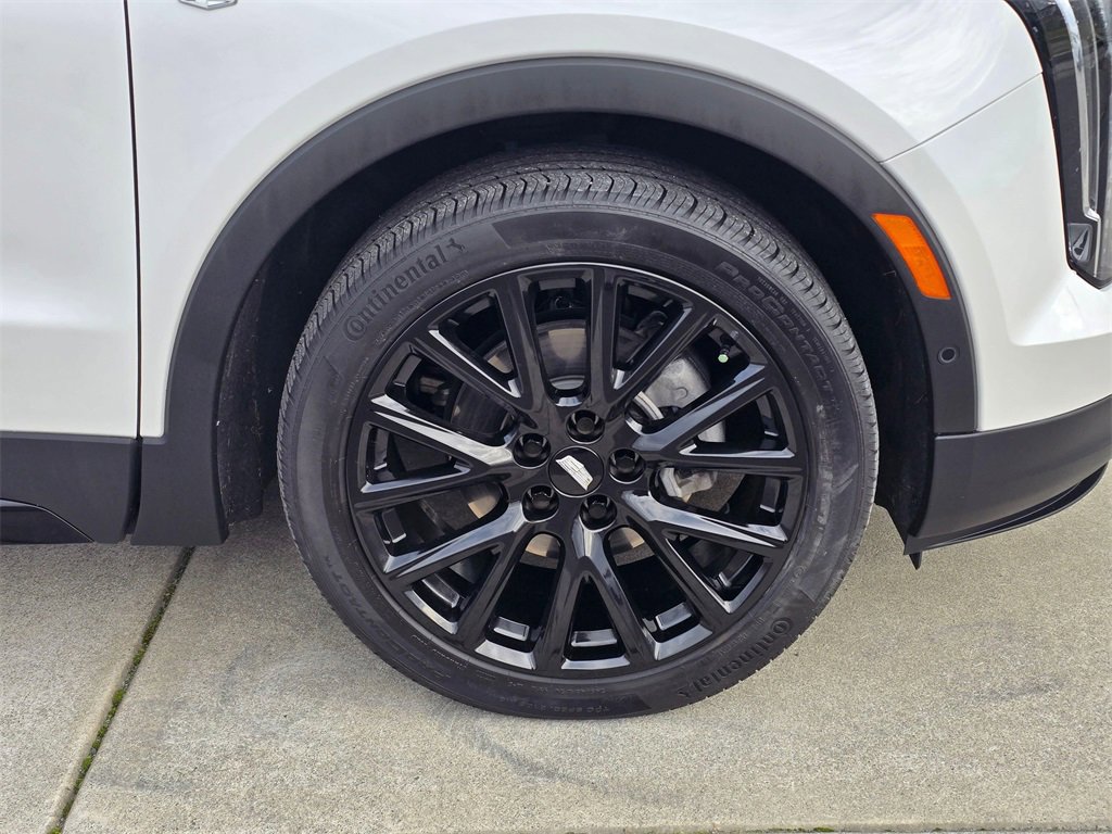 Used 2022 Cadillac XT4 Sport image 9