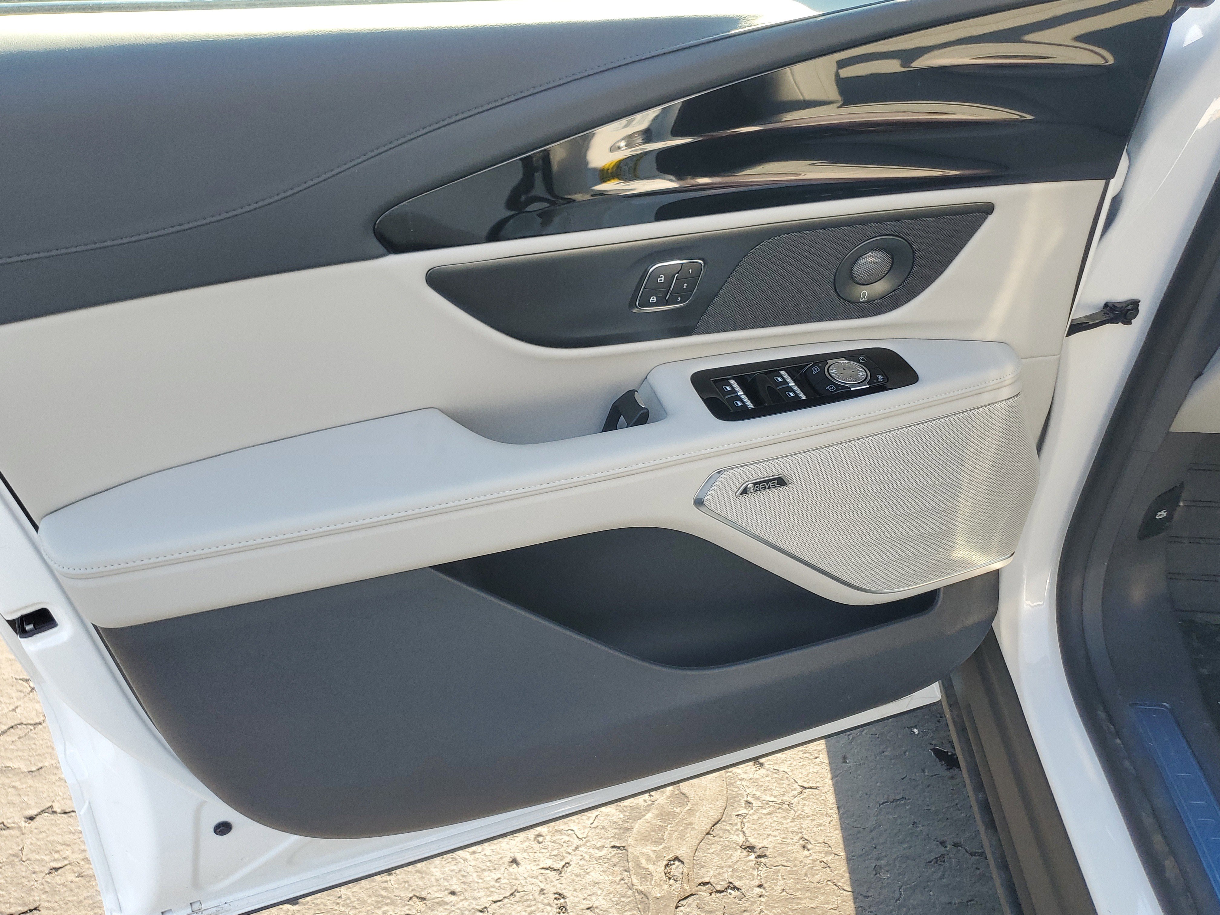 New 2026 Lincoln Nautilus Premier w/ Equipment Group 102A AWD/4WD image 8