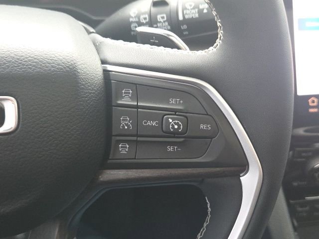 Used 2023 Jeep Grand Cherokee L Limited w/ Luxury Tech Group II image 43