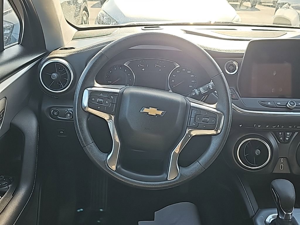 Used 2024 Chevrolet Blazer LT w/ Driver Confidence Package FWD image 5
