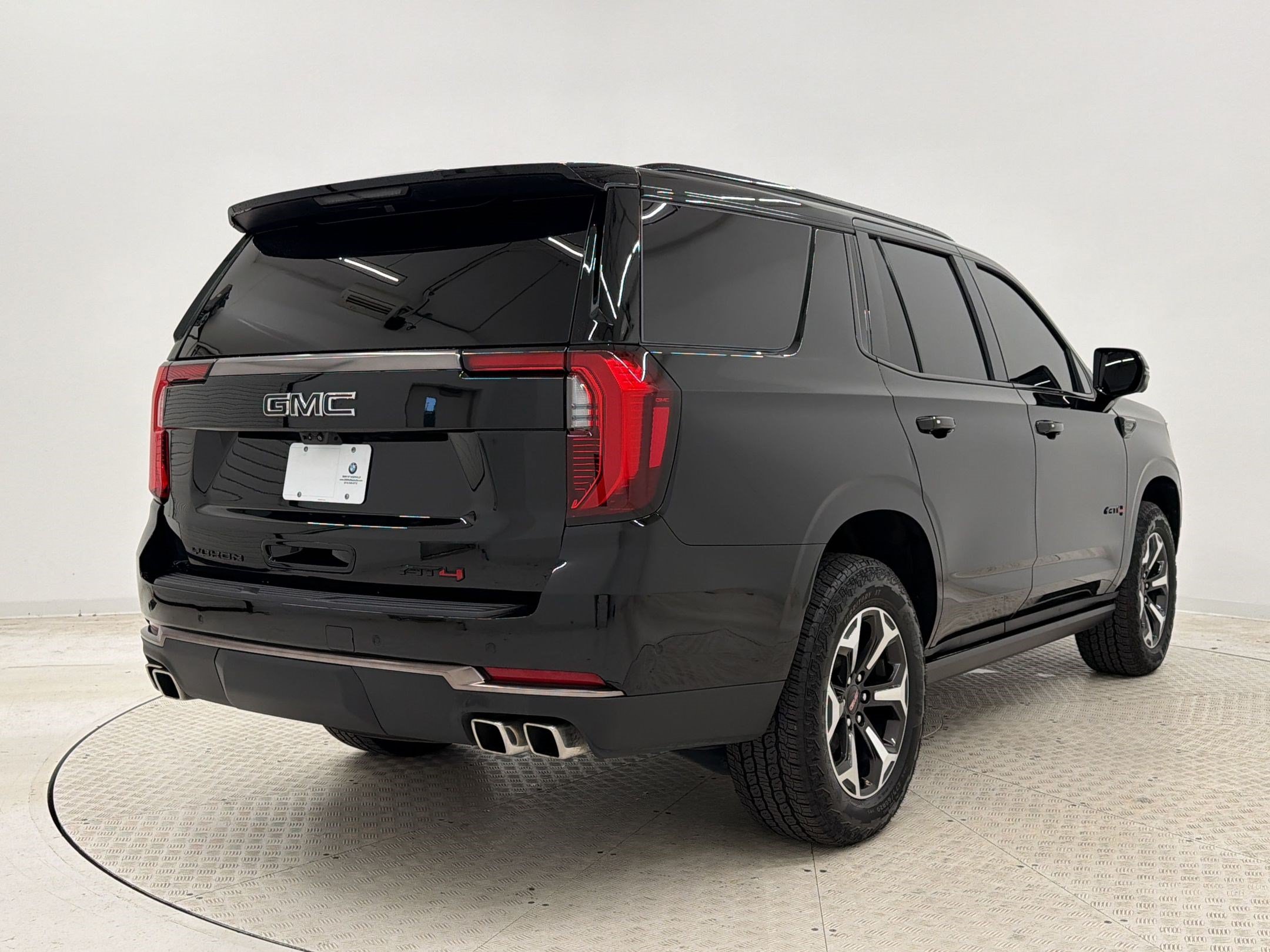 Used 2026 GMC Yukon AT4 Ultimate AWD/4WD image 9