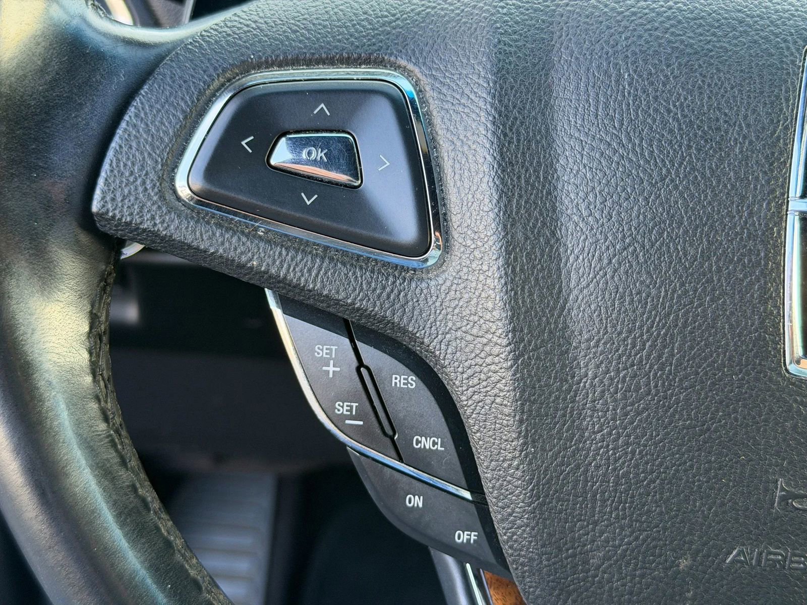 Used 2016 Lincoln MKX Select FWD image 40