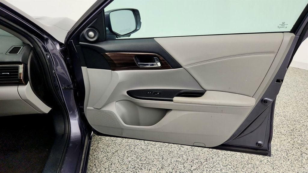 Used 2016 Honda Accord EX-L image 25