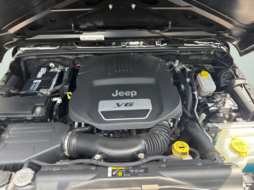 Used 2018 Jeep Wrangler Unlimited Sport AWD/4WD image 29