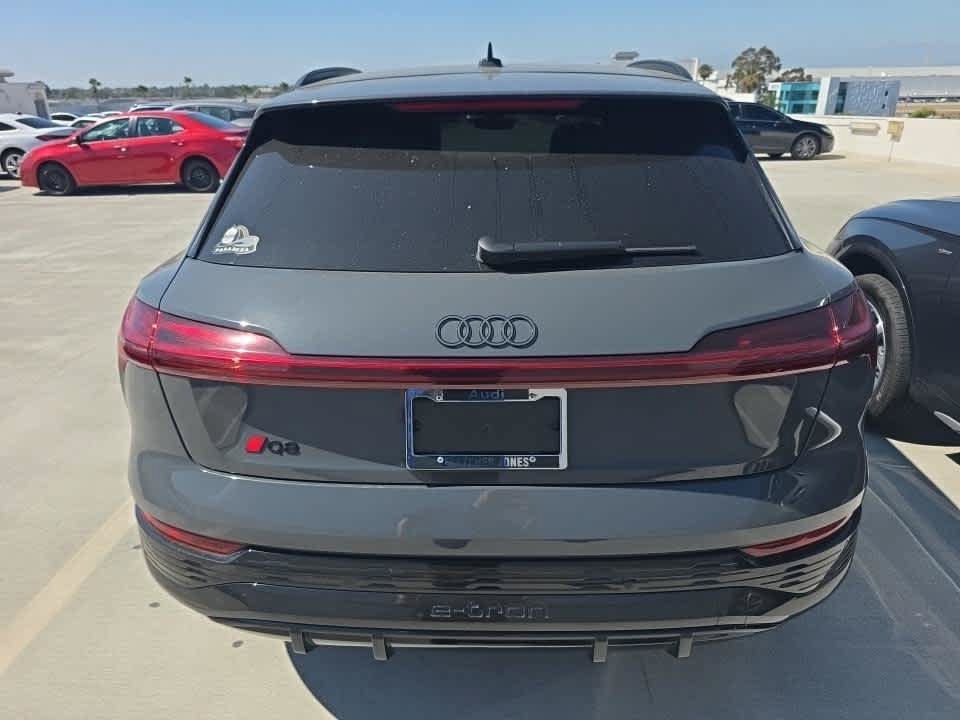 Used 2024 Audi Q8 e-tron Premium Plus AWD/4WD image 8