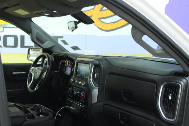 Used 2019 Chevrolet Silverado 1500 RST w/ True North Edition AWD/4WD image 12