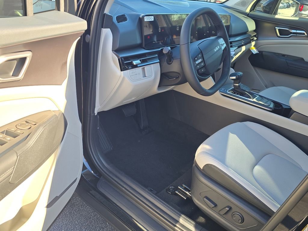 New 2026 Kia Sportage EX image 9