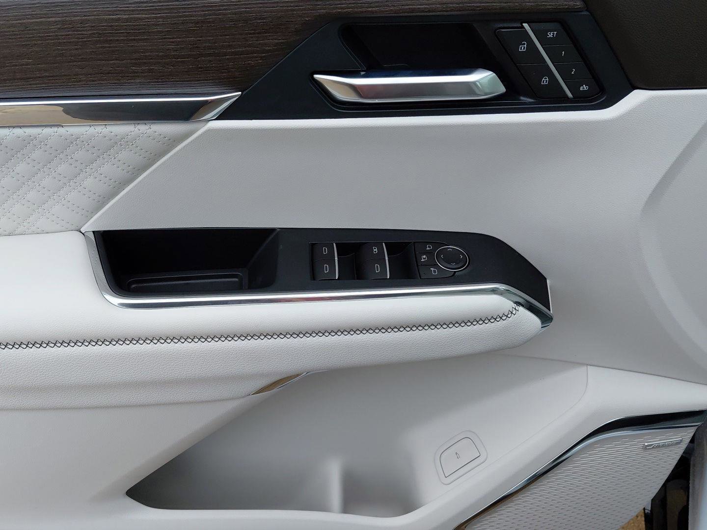 New 2026 GMC Acadia Denali w/ Super Cruise Package image 28