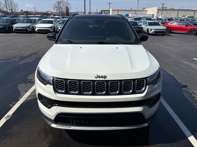 Used 2024 Jeep Compass Limited image 3