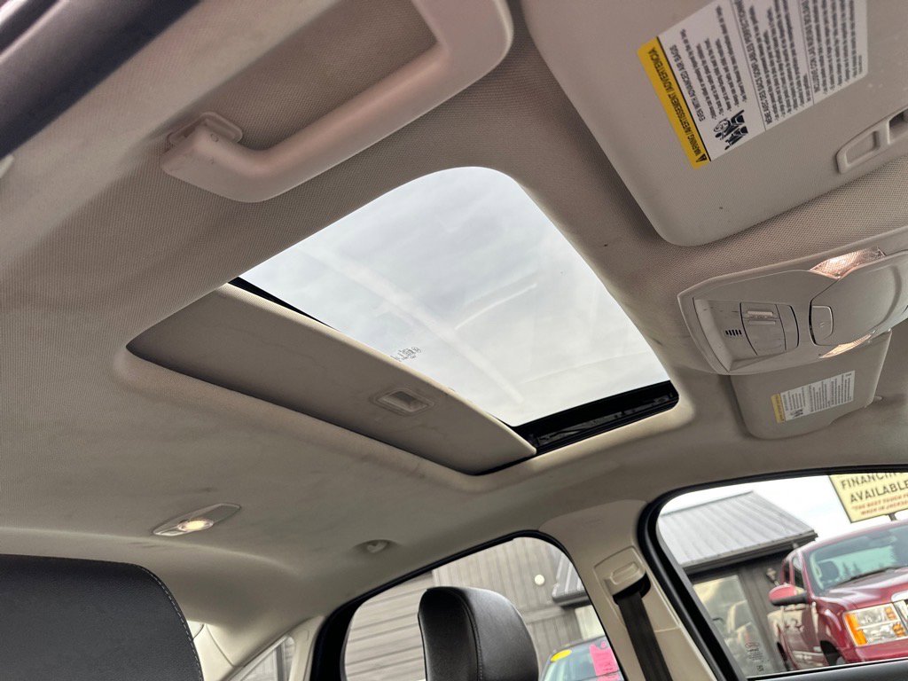 Used 2018 Ford Focus Titanium FWD image 22