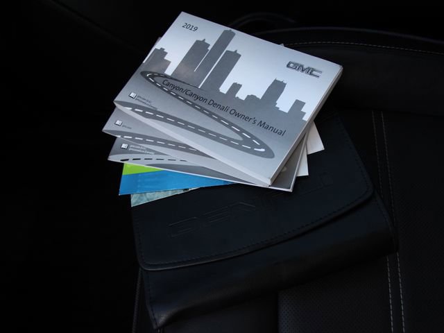 Used 2019 GMC Canyon Denali image 36