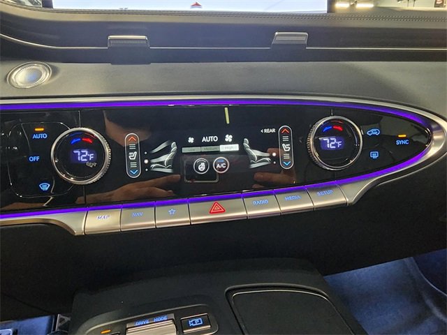 Used 2022 Genesis GV70 3.5T Sport w/ Sport Advanced Package image 20