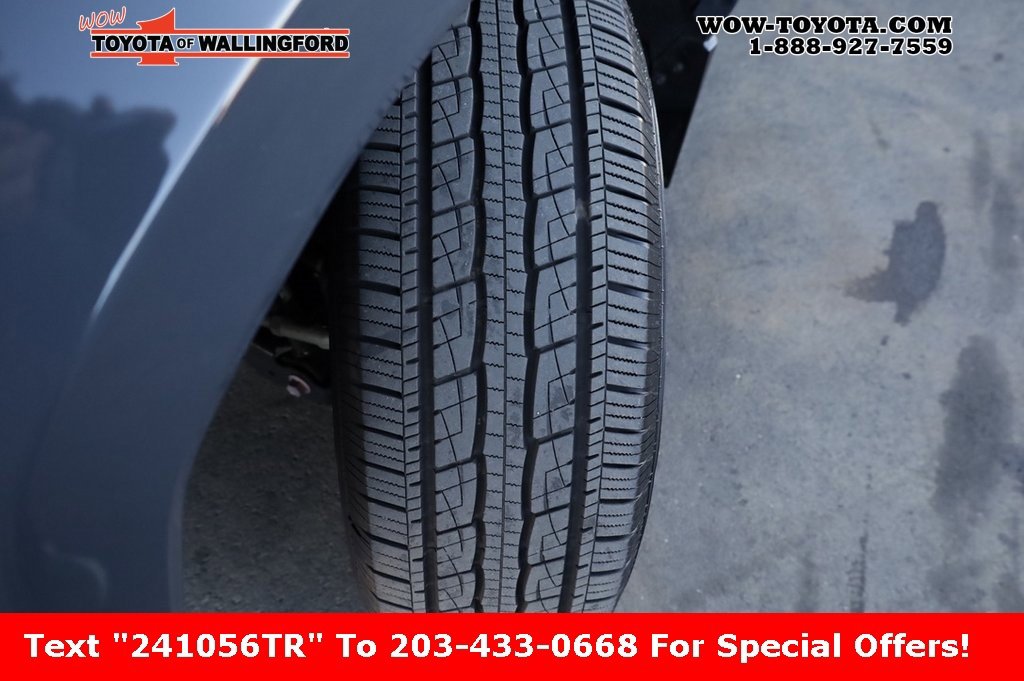 Used 2024 Toyota Tacoma TRD Sport image 4