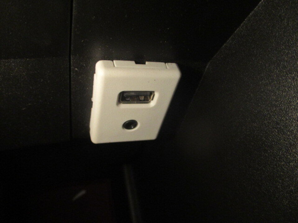 Used 2016 Chevrolet Equinox LT w/ Convenience Package image 35