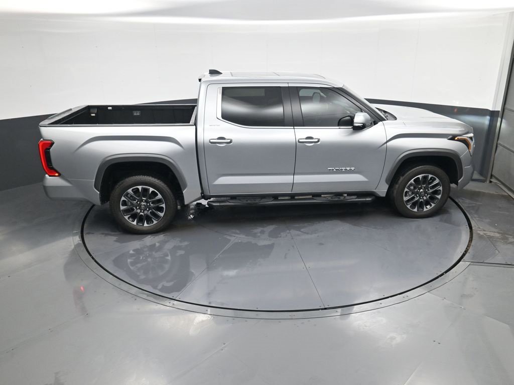 Used 2025 Toyota Tundra Limited image 33