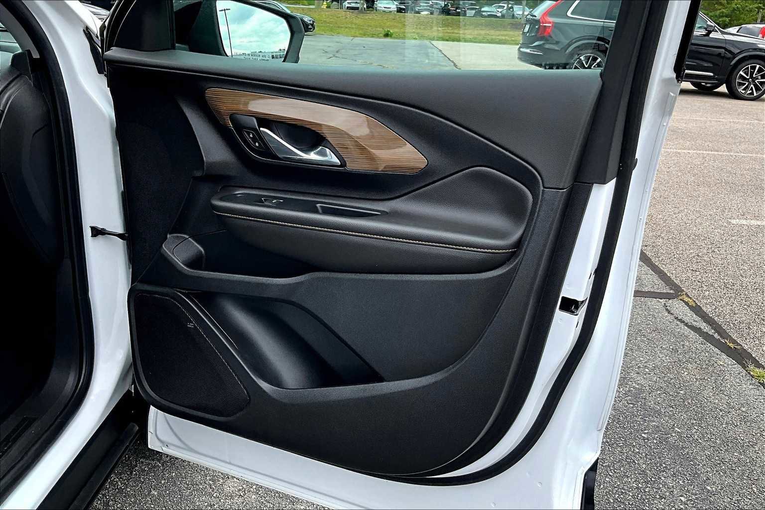 Used 2020 GMC Terrain SLE w/ Driver Convenience Package image 21