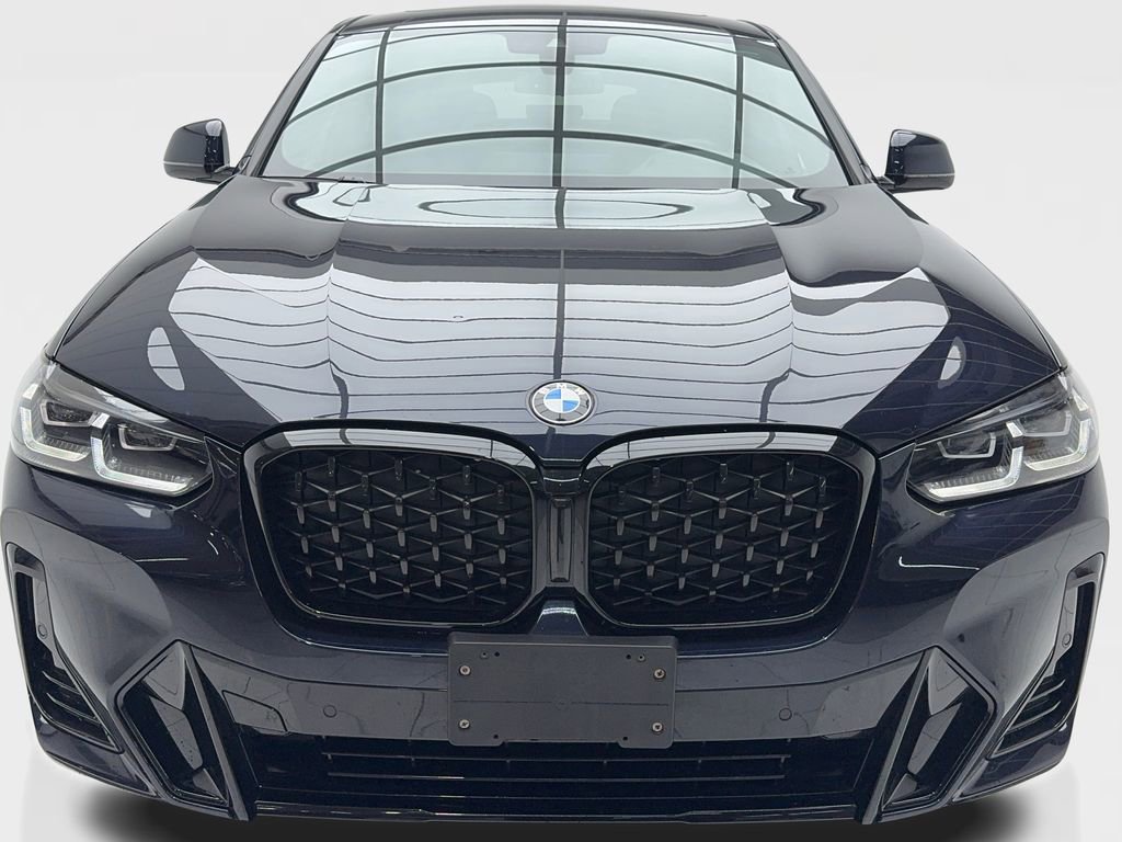 Used 2023 BMW X4 xDrive30i w/ M Sport Package image 4