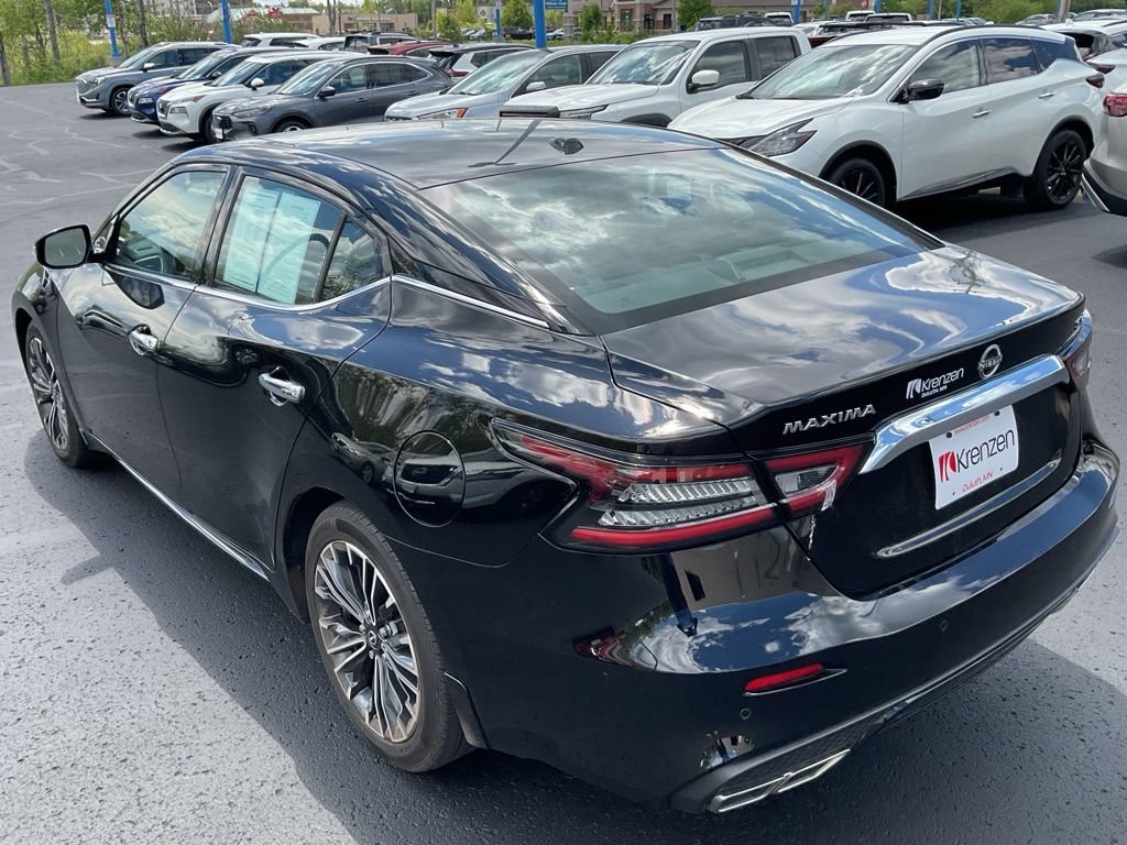 Used 2023 Nissan Maxima SV w/ Floor Mat Group FWD image 7
