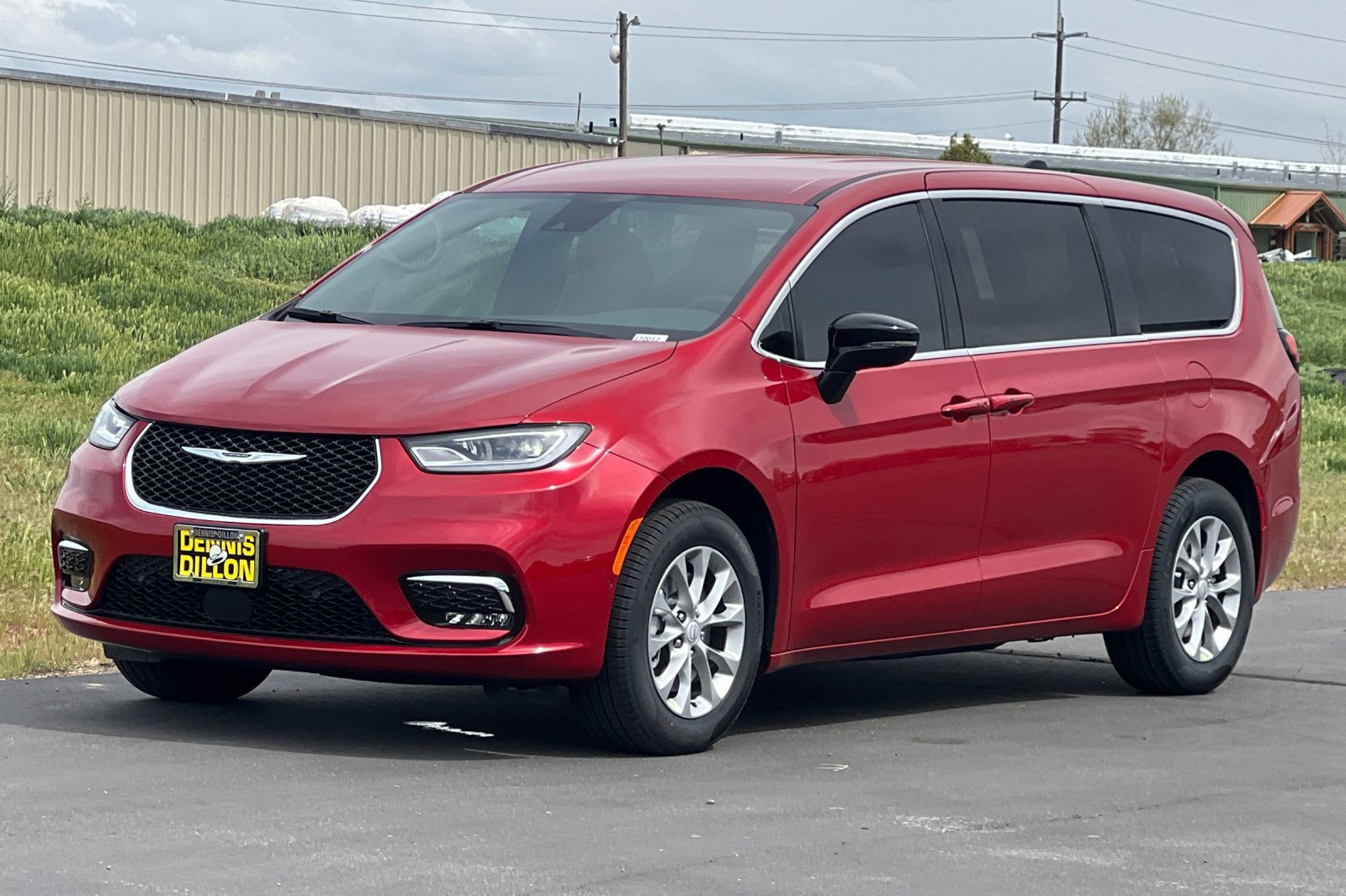 New 2026 Chrysler Pacifica Select AWD/4WD image 10