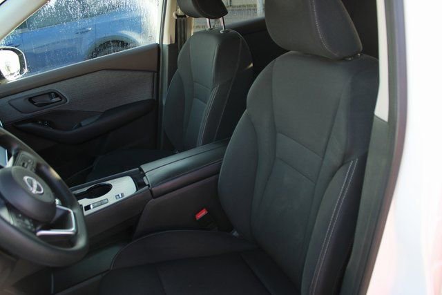 Used 2023 Nissan Rogue S image 24