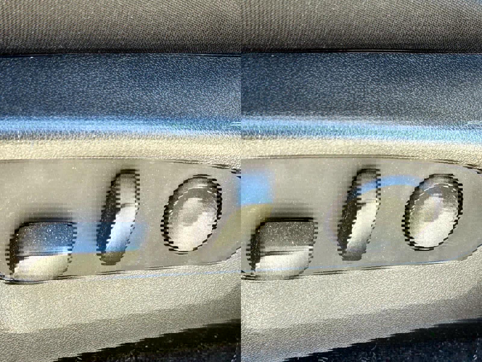 Used 2025 Chevrolet Colorado W/T w/ WT Convenience Package II image 14