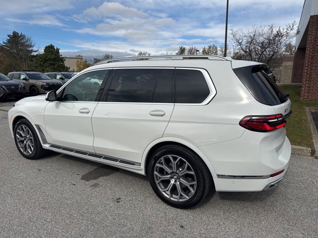 Used 2024 BMW X7 xDrive40i image 44