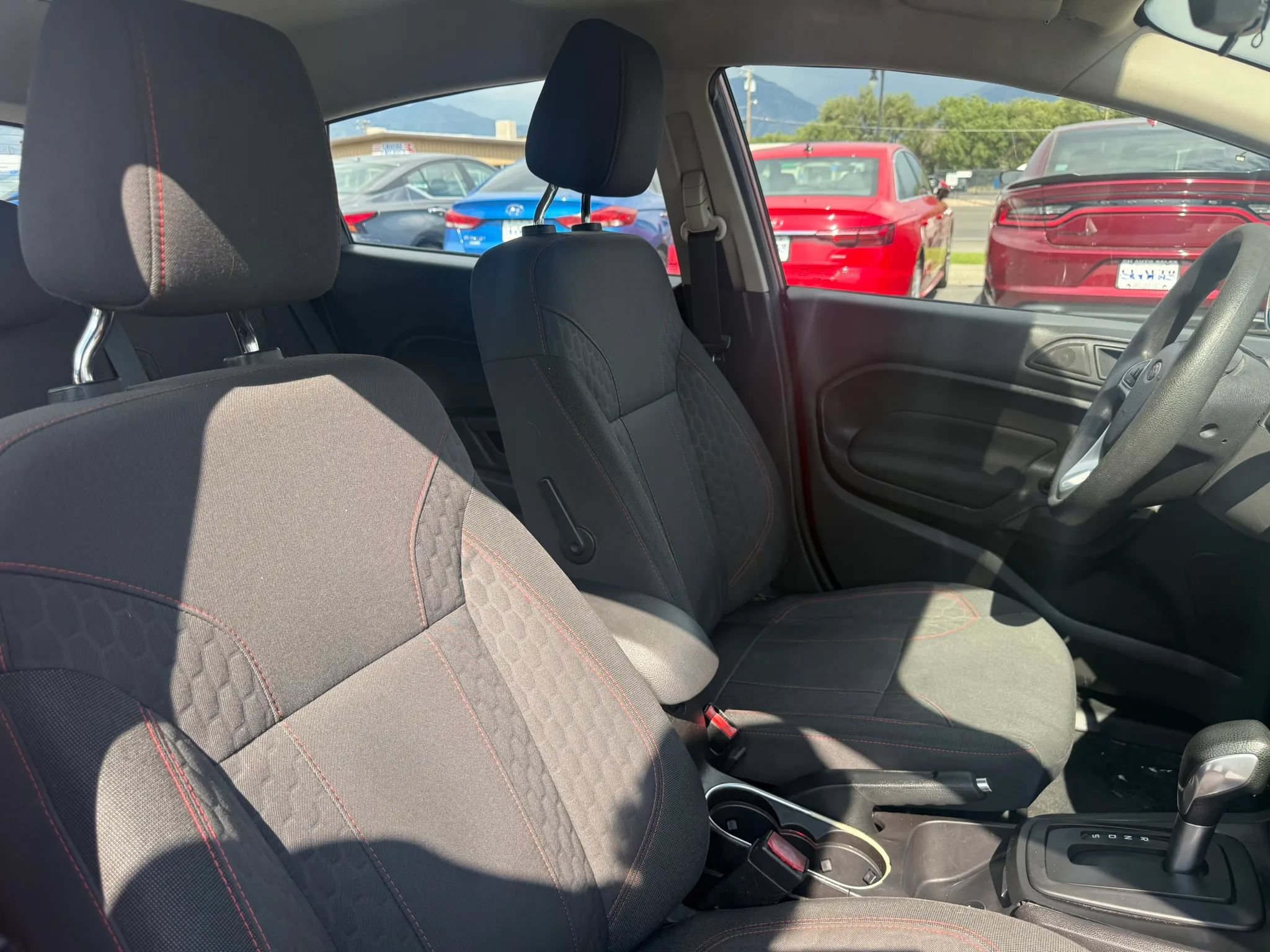 Used 2017 Ford Fiesta SE w/ Equipment Group 201A FWD image 24