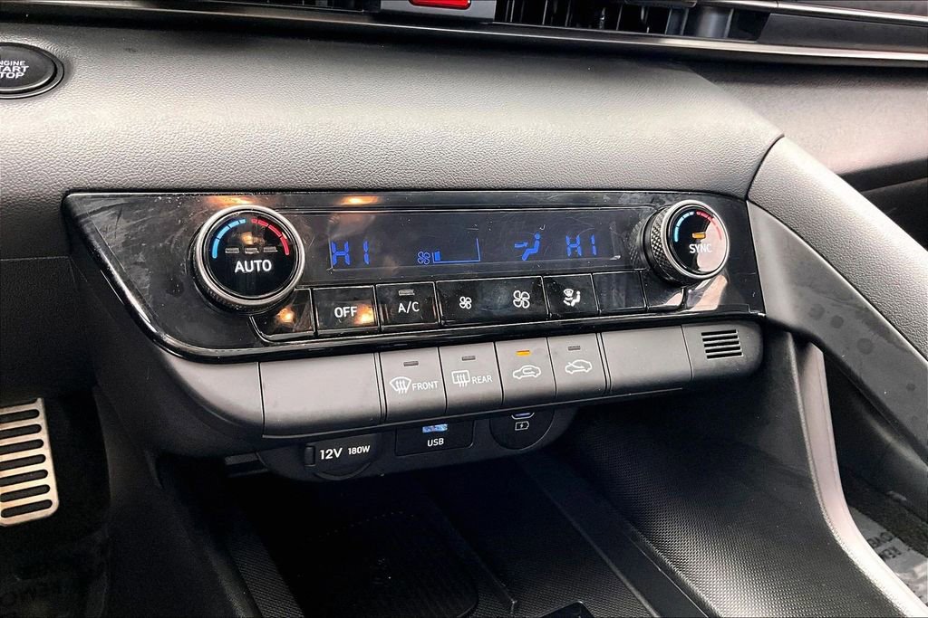 Used 2025 Hyundai Elantra Sport FWD image 31