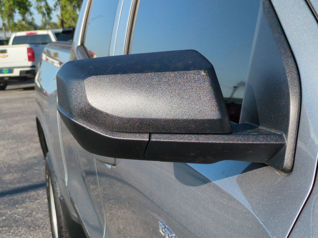 Used 2024 Chevrolet Colorado W/T image 12