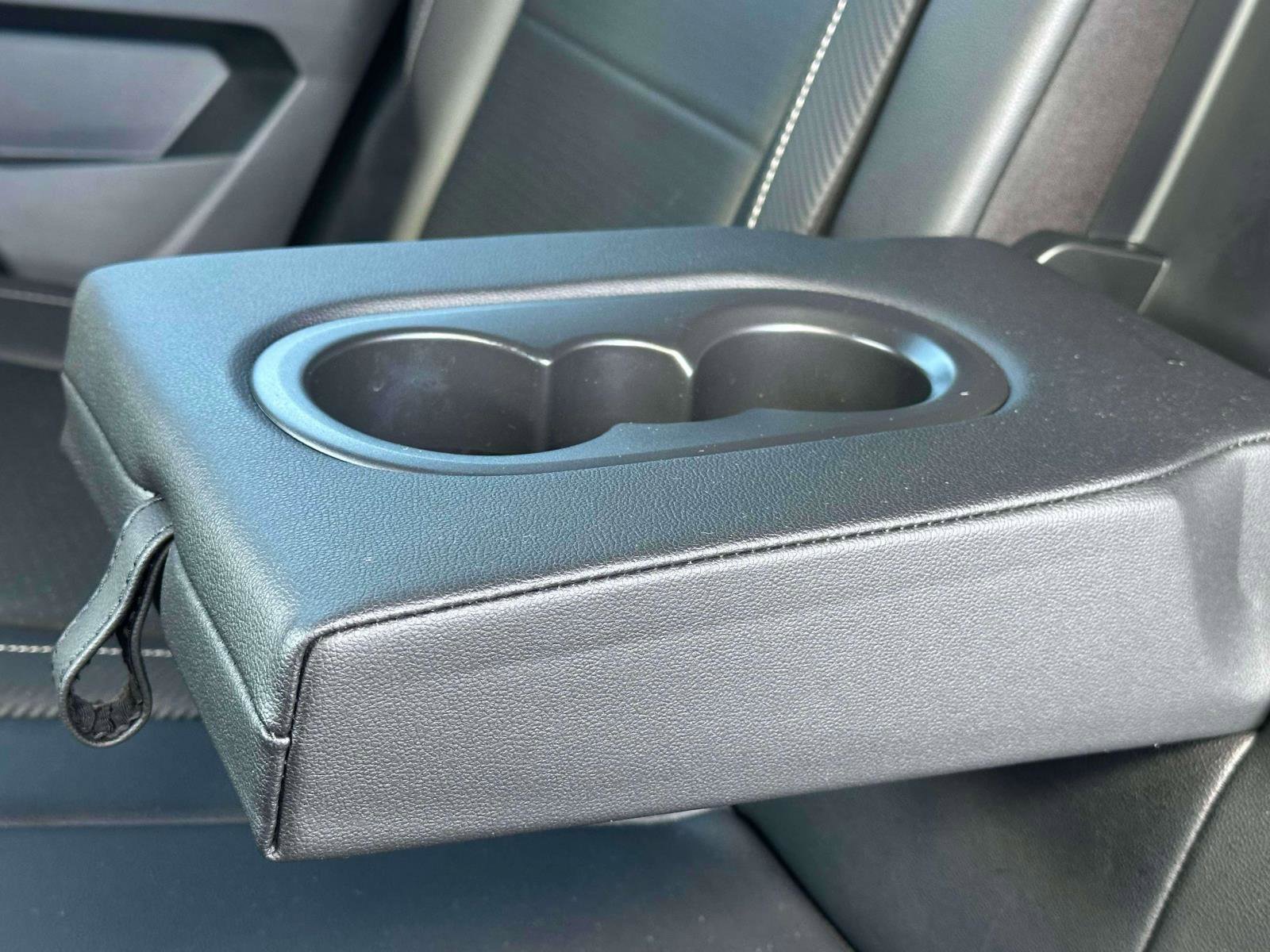 Certified 2022 Volkswagen Atlas Cross Sport SE image 10