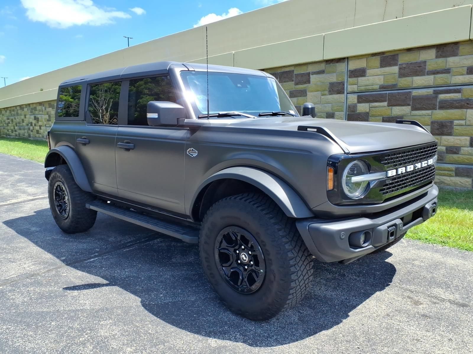 Used 2023 Ford Bronco Wildtrak AWD/4WD video 1