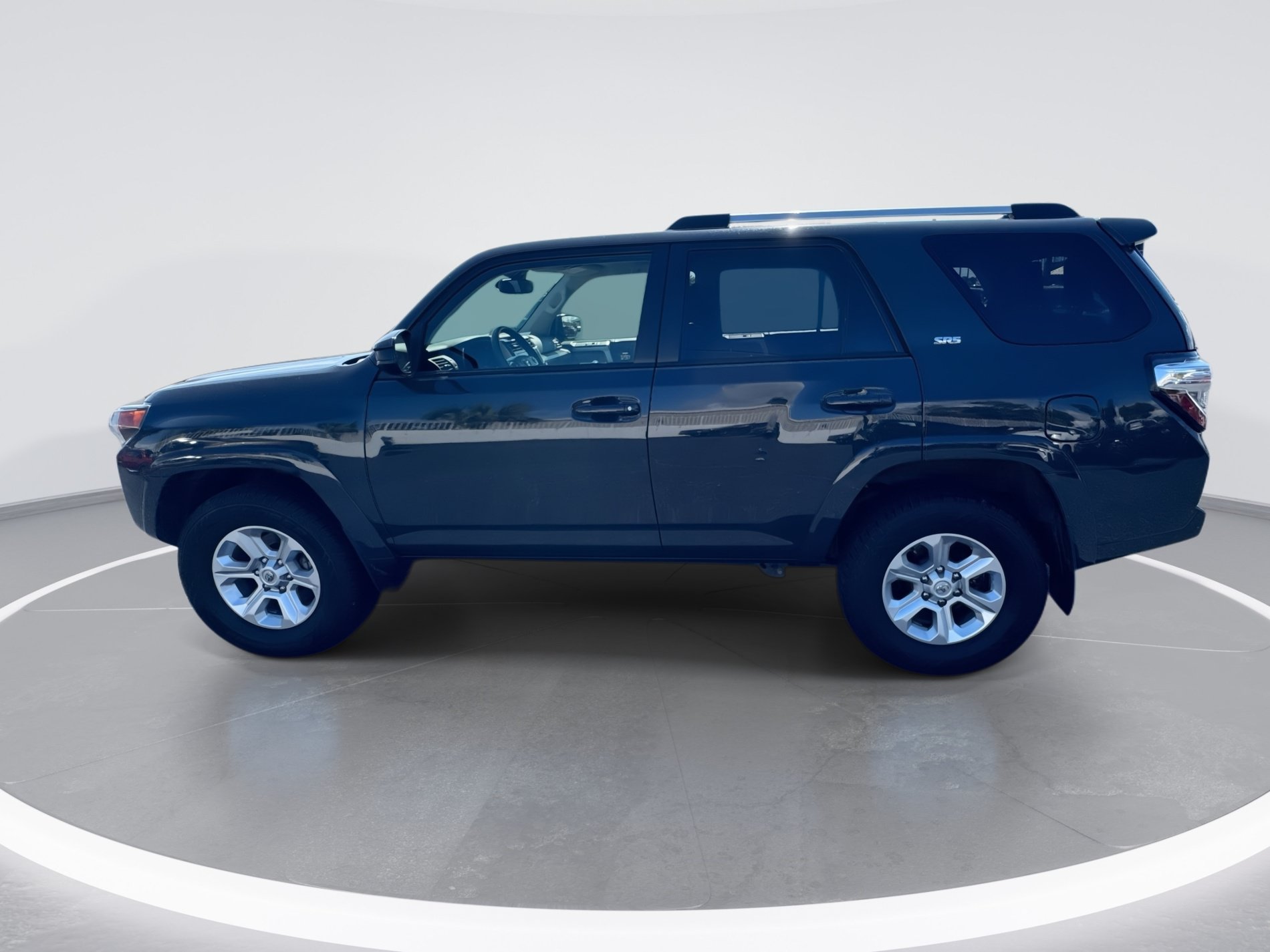 Used 2024 Toyota 4Runner SR5 AWD/4WD image 7
