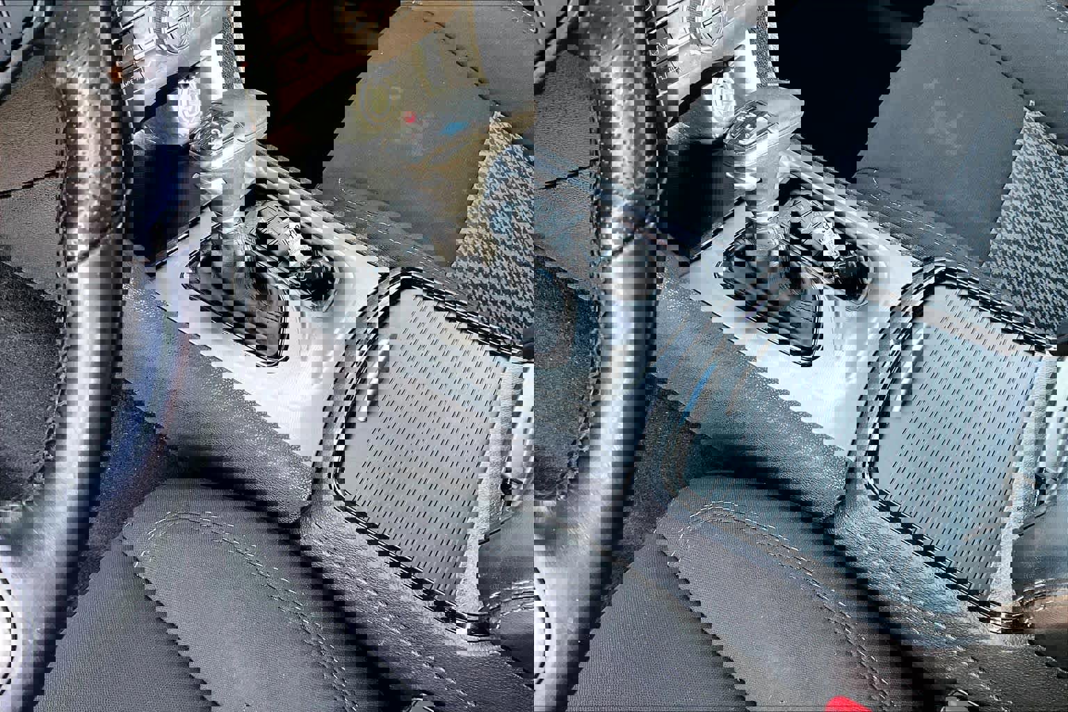 Used 2022 Dodge Charger R/T w/ Blacktop Package image 16