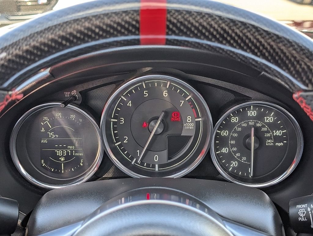 Used 2020 MAZDA MX-5 Miata Club w/ Appearance Package RWD image 35