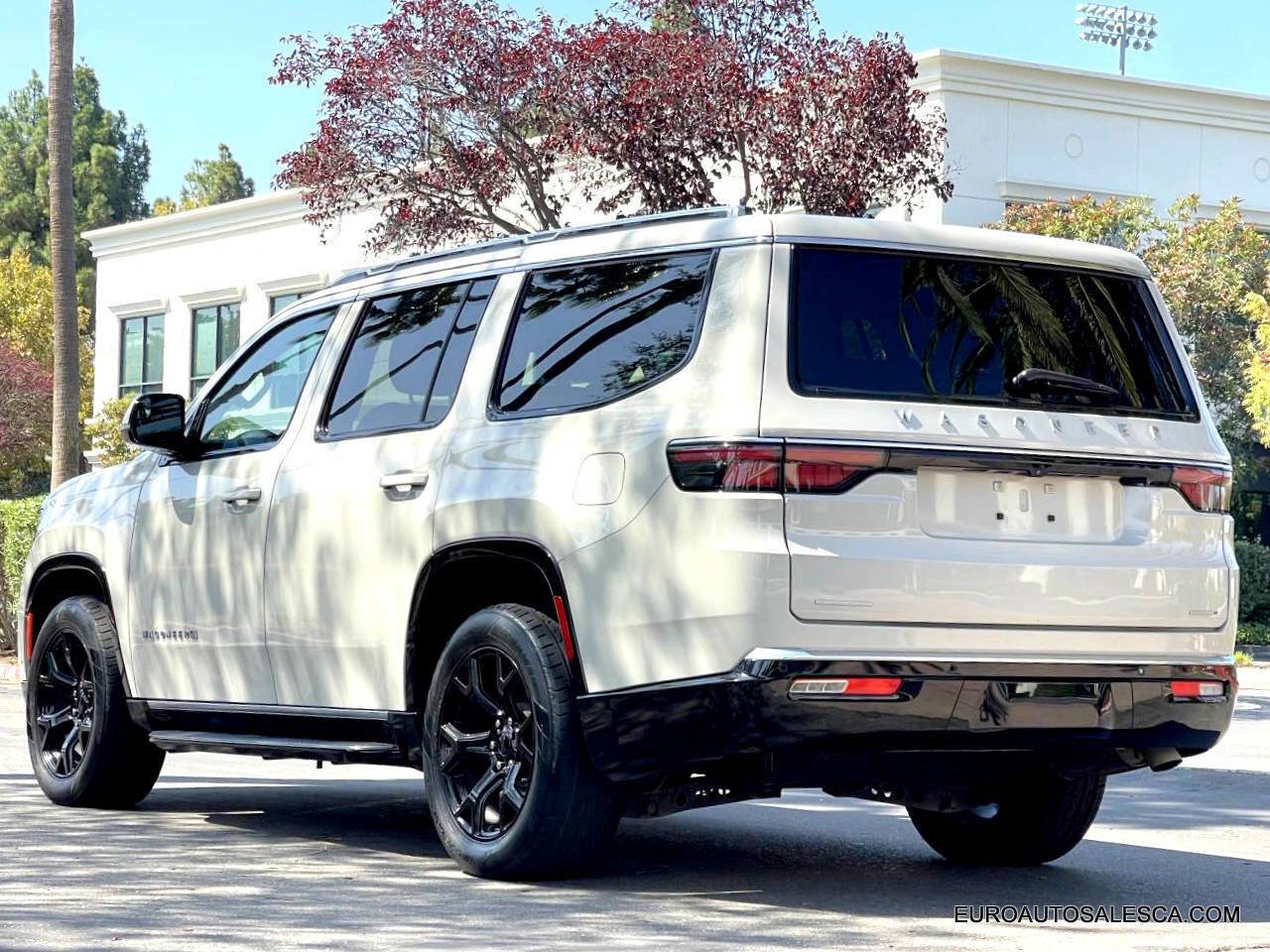 Used 2022 Jeep Wagoneer Series II image 4