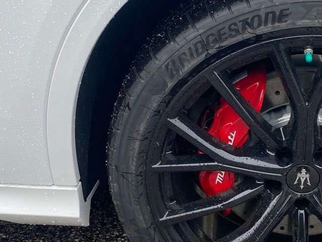 New 2025 Maserati Grecale Trofeo image 13