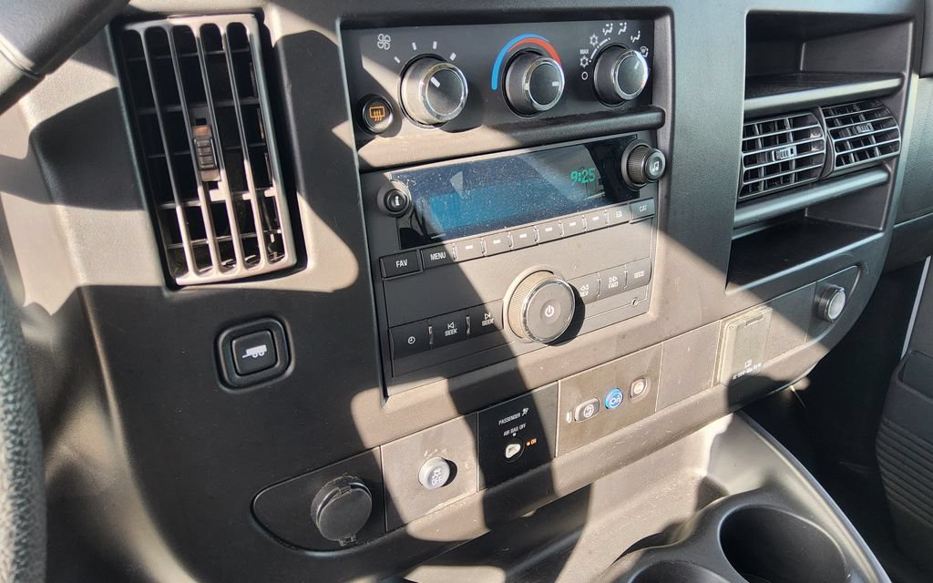 Used 2023 Chevrolet Express 3500 LS RWD image 12