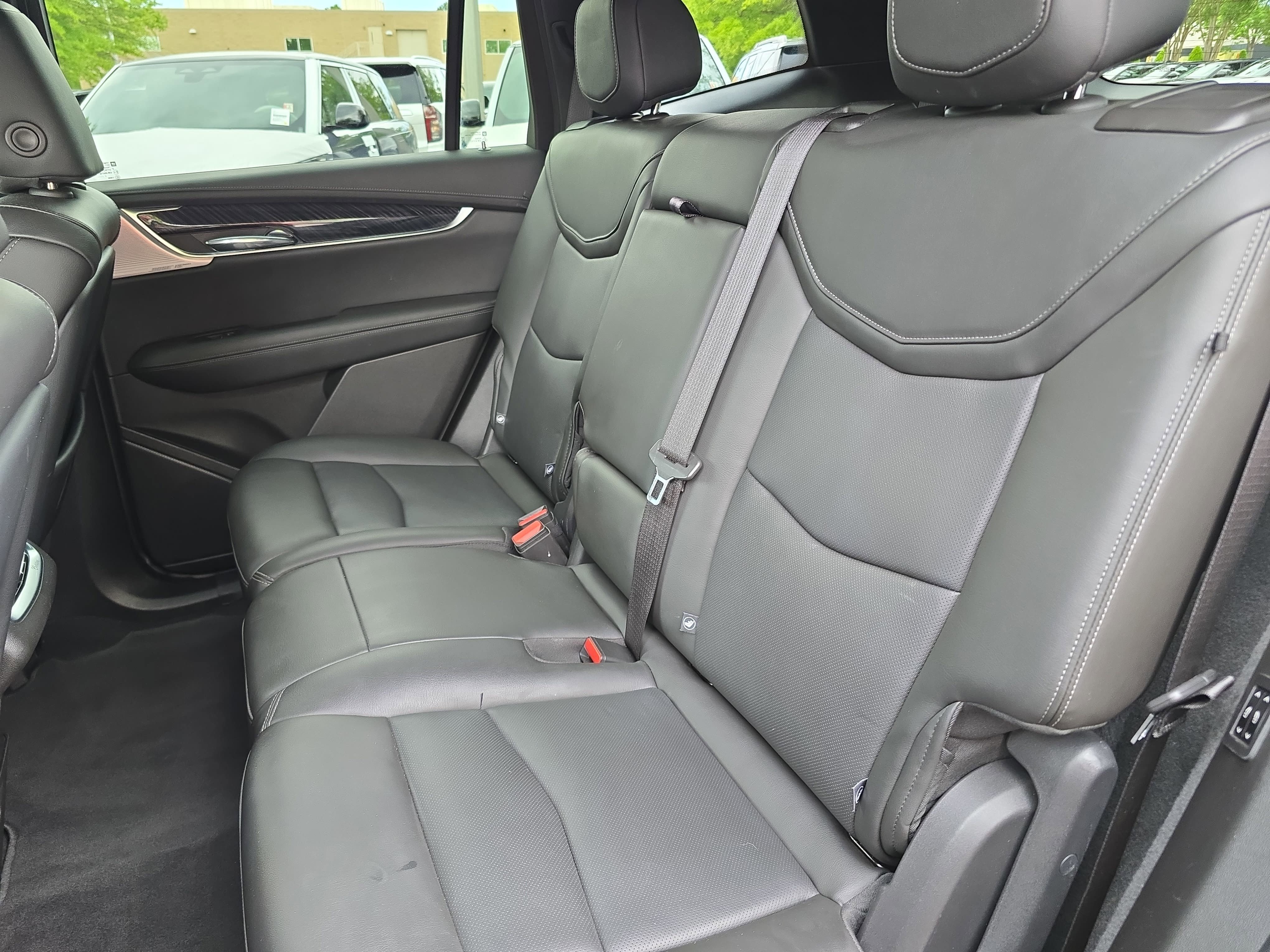 Used 2023 Cadillac XT6 Premium Luxury FWD image 15