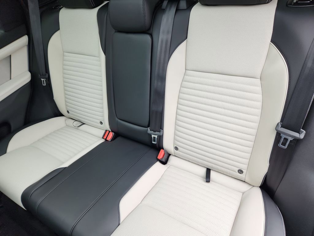 New 2026 Land Rover Discovery Sport Landmark image 25