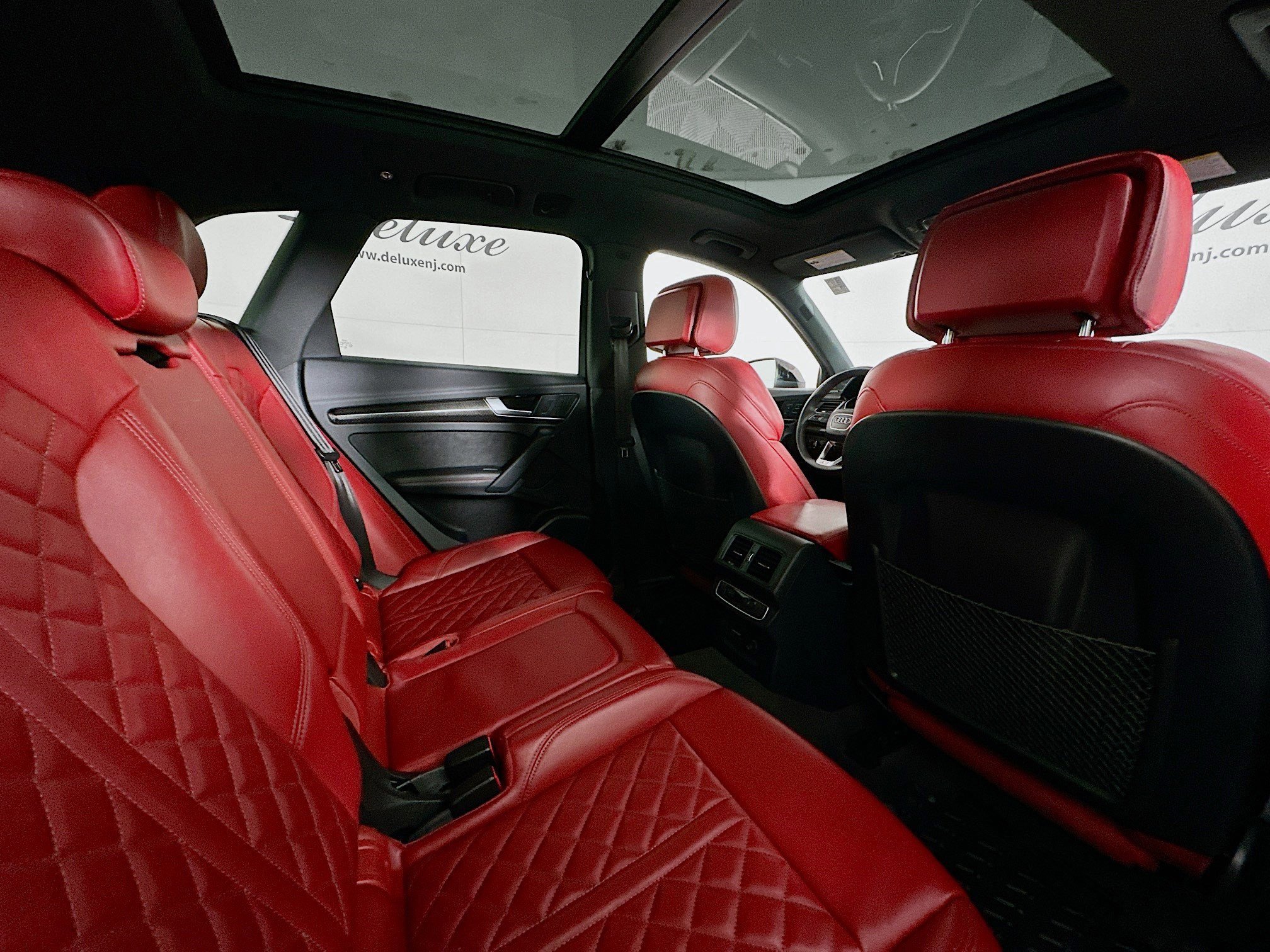 Used 2023 Audi SQ5 Premium Plus w/ Premium Plus Package image 28