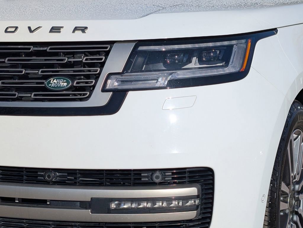 Used 2023 Land Rover Range Rover SE image 10