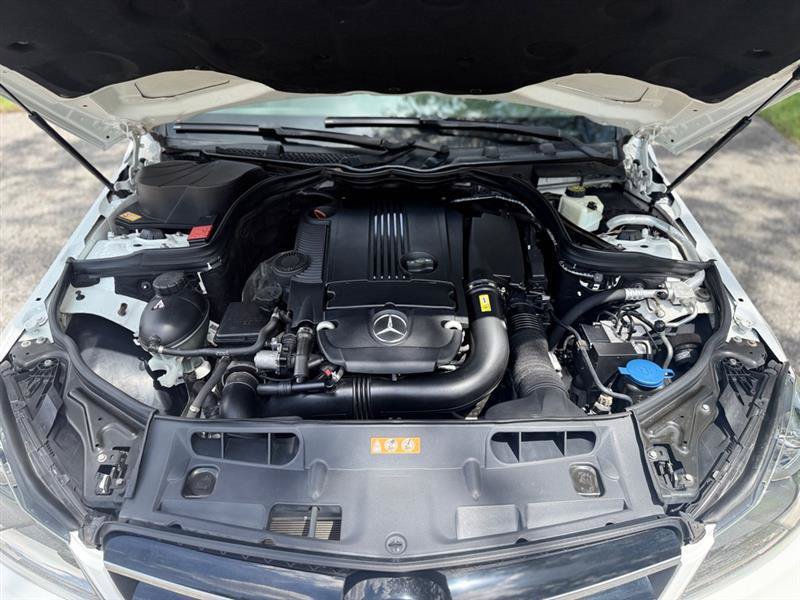 Used 2014 Mercedes-Benz C 250 Coupe image 9