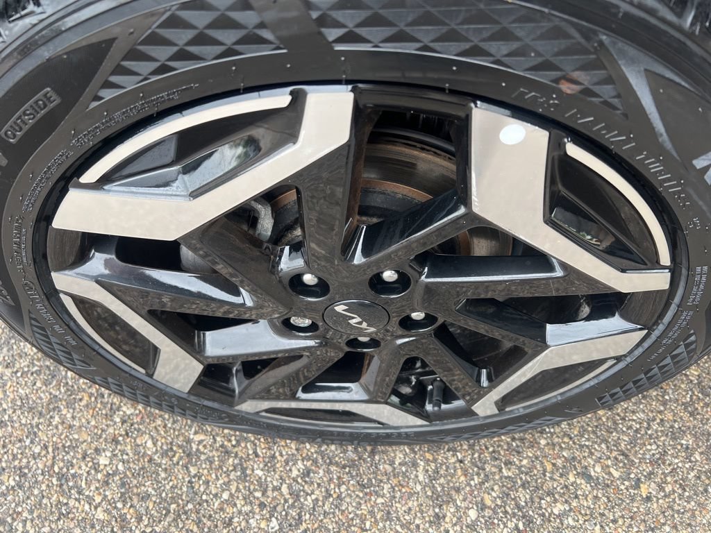 Certified 2024 Kia Seltos SX AWD/4WD image 39