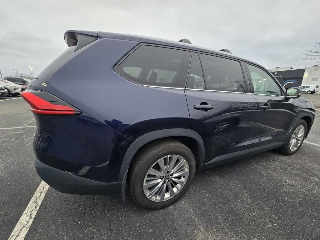 Used 2024 Toyota Grand Highlander Platinum image 9