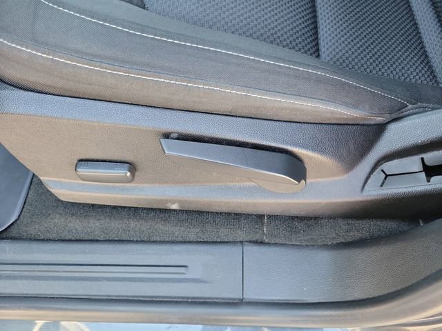 Used 2016 Chevrolet Colorado LT w/ LT Convenience Package image 14